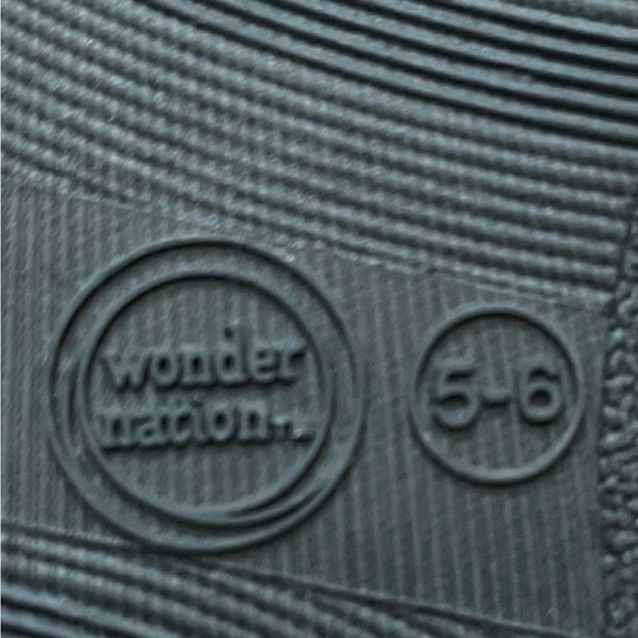 NWT baby toddler boy glow in the dark spider slippers Sz 5/6 - Picture 10 of 11